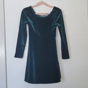 🆕️Children's Place girls dress- S- 5/6